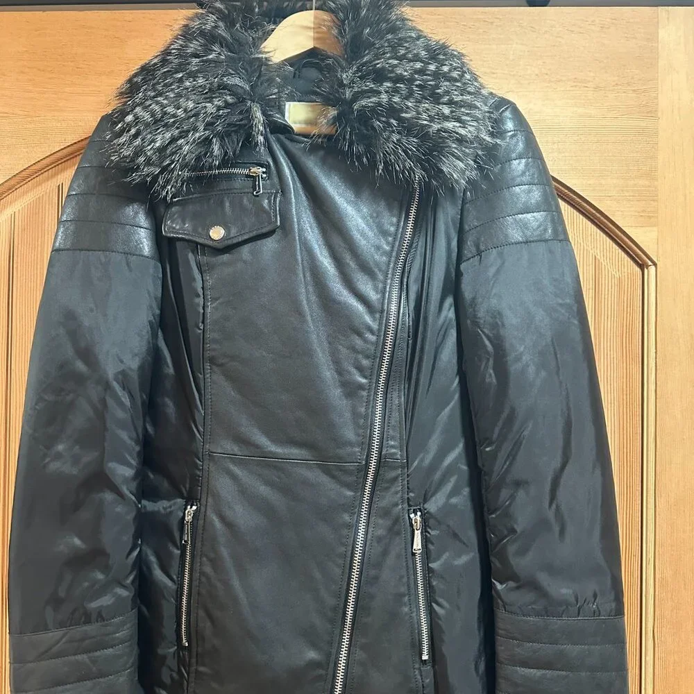 Michael Kors Moto Coat with Asymmetrical Front Zipper & Faux Fur Collar Size M - Picture 2 of 12